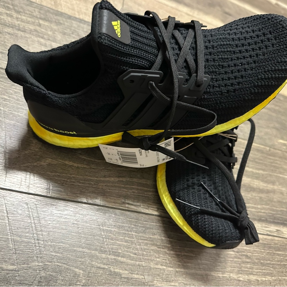 Adidas Ultra Boost Colored Sole Yellow